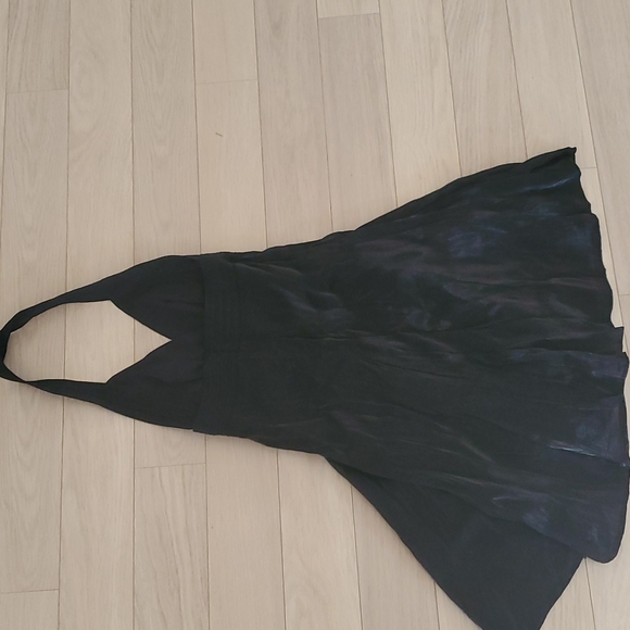 Foxy Black shiny halter dress - Picture 3 of 3